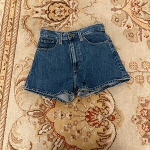 Levi's Classic Blue High Wasted Mom Shorts